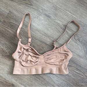 SKIMS Seamless Sculpt Bralette in Clay